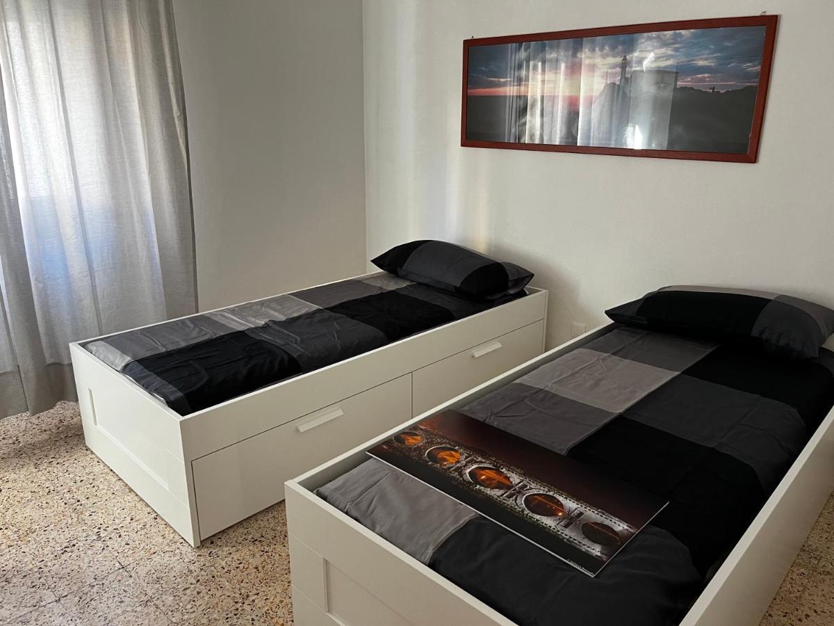Casa Vacanze Dalla Lory Rimini Exterior foto